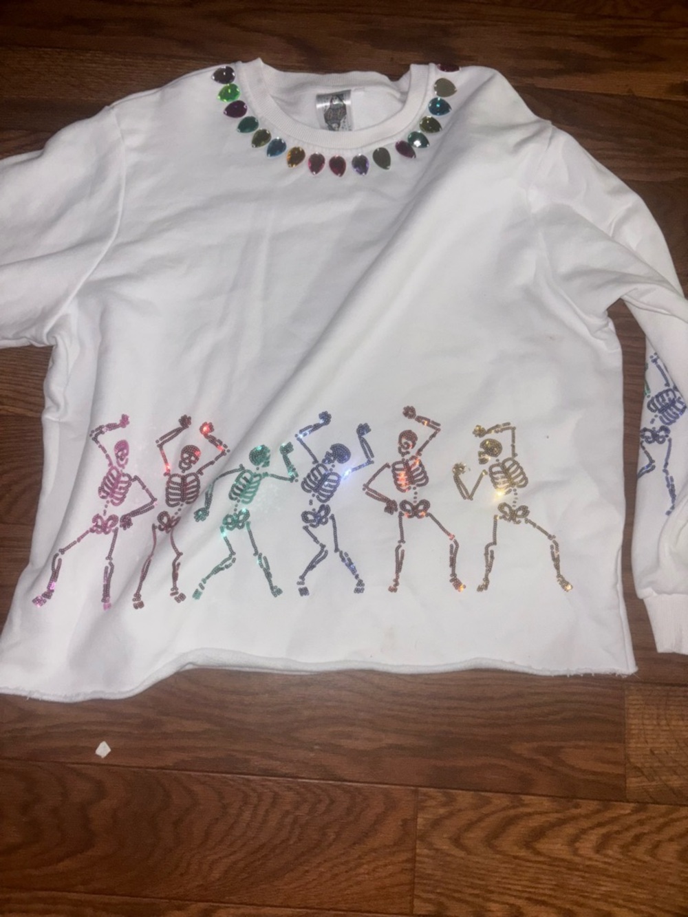Queen of Sparkles White Dancing Skeleton Sweatshirt size large